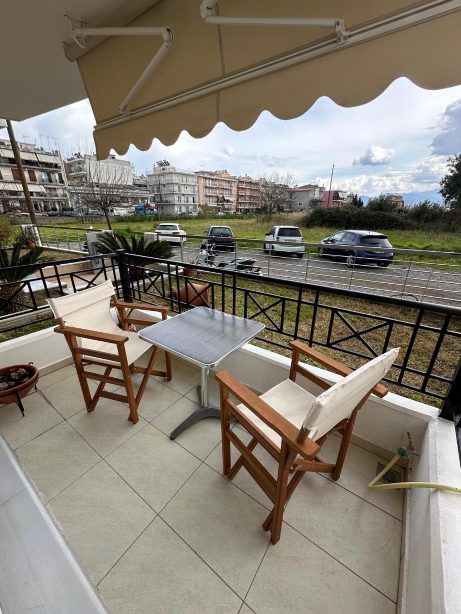 R Apartment Nafpaktos Exterior photo